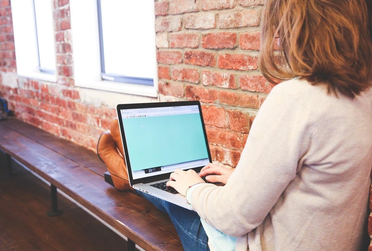 email automation laptop
